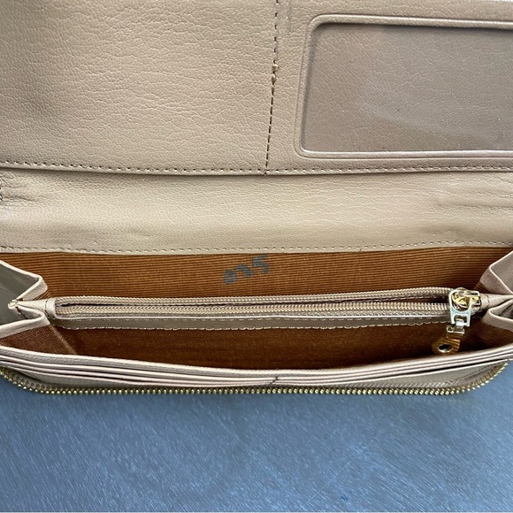 Abas Croc Leather Zip Wallet - Picture 10 of 10